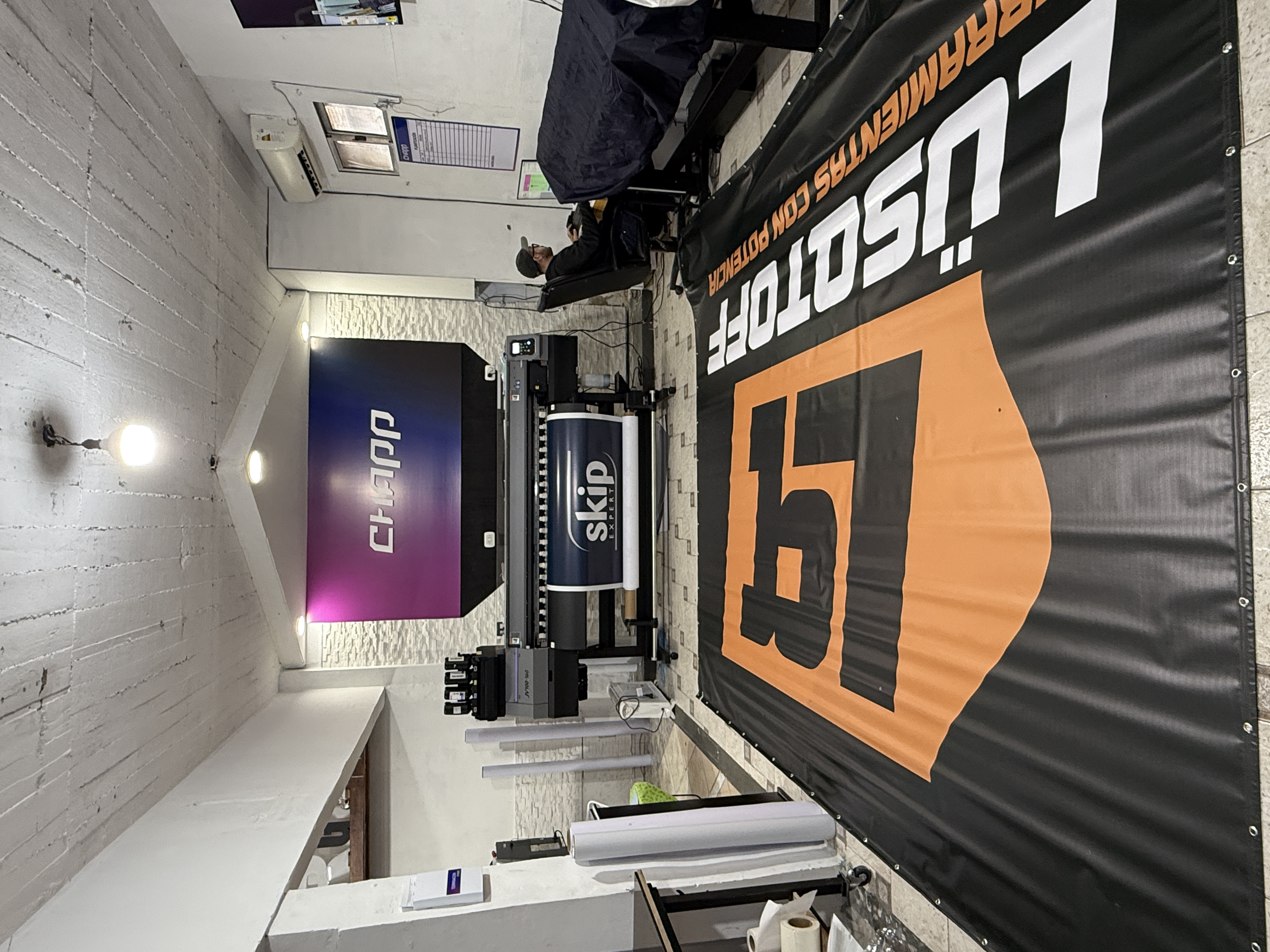 impresión en gran formato para Lusqtoff